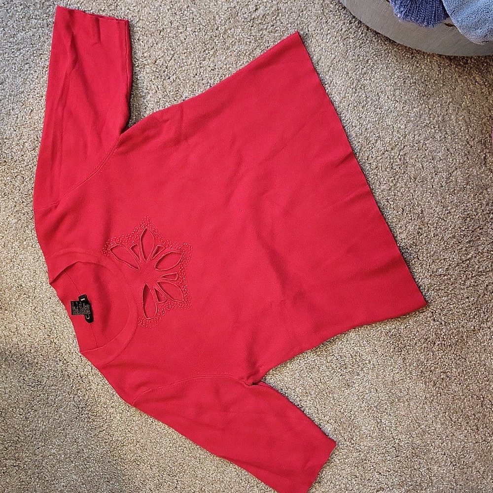 Sweater 3/4 sleeve RED...Large